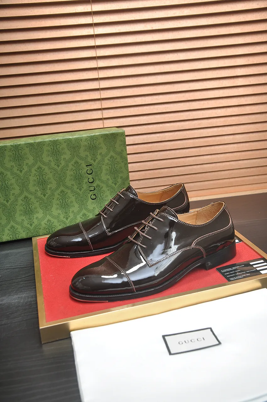 Men's shoes💰660💶 Brand: GUCCI (Gucci) Standard code: Men's code 39/44 (45/46 can be customized) Grade: Same as the official website Original quality Material: Original cowhide Water-dyed cowhide lining Original rubber outsole Style category: Men's fashionable casual leather shoes Distinguished big-name luxury elements top luxury Color: Actual picture